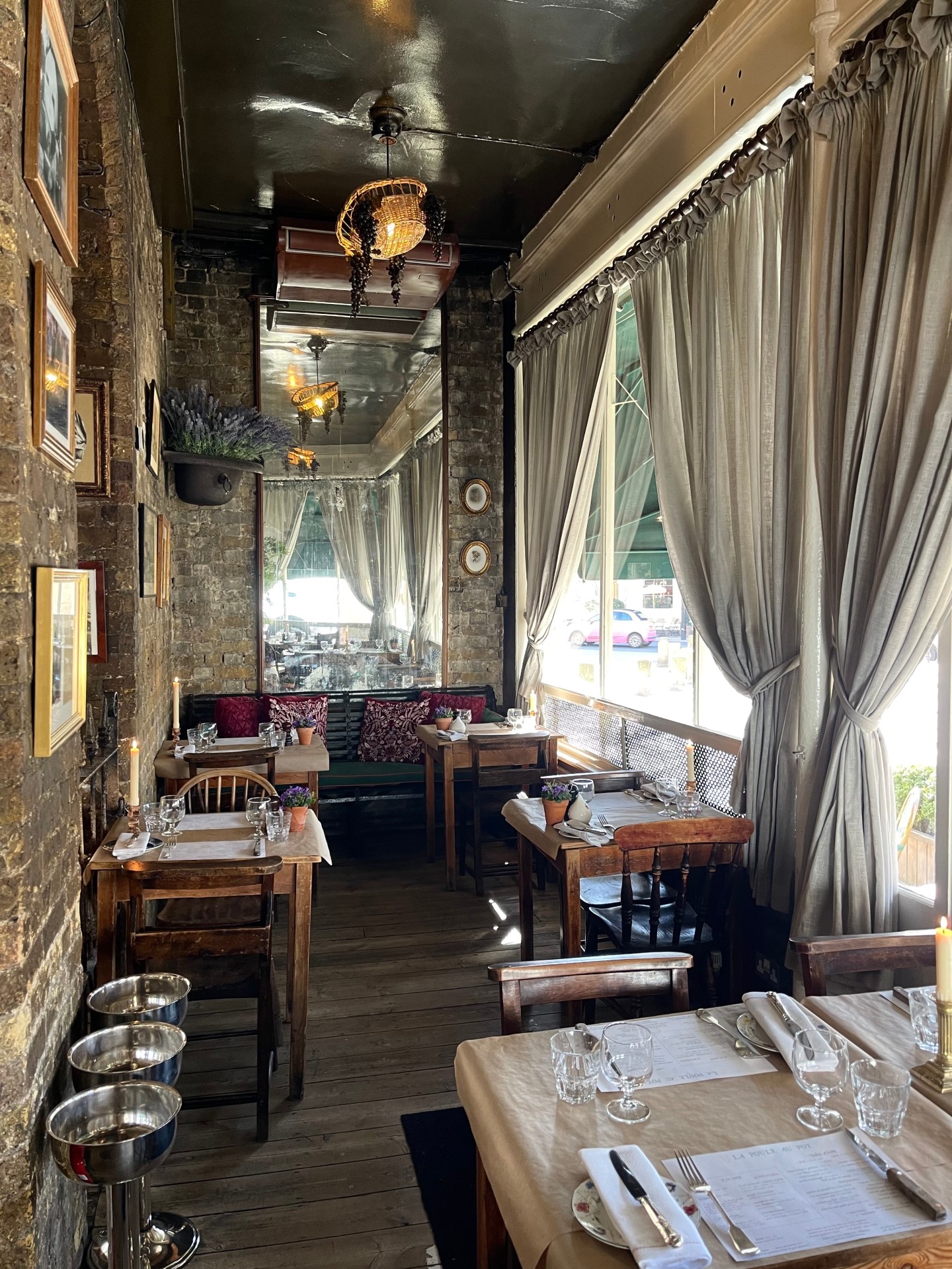 La Poule au Pot - interior 38.jpg
